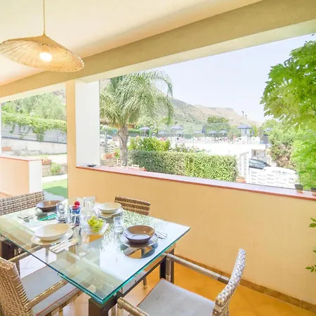 Сasa de vacaciones 2 Bedroom Cozy In Trabia