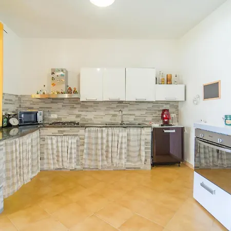 2 Bedroom Cozy In *