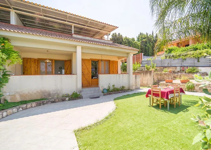 Σπίτι διακοπών 2 Bedroom Amazing In *